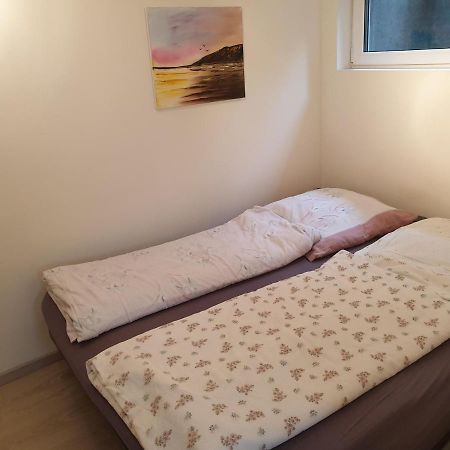 Apartment In Reutlingen / Sickenhausen Bagian luar foto